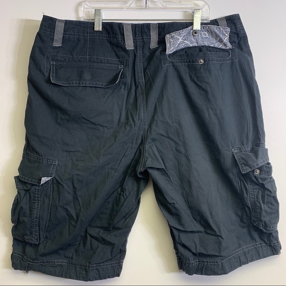 International Concepts Men’s shorts size 36 - Picture 2 of 2